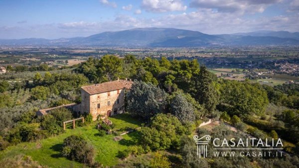casa indipendente in vendita a Bevagna
