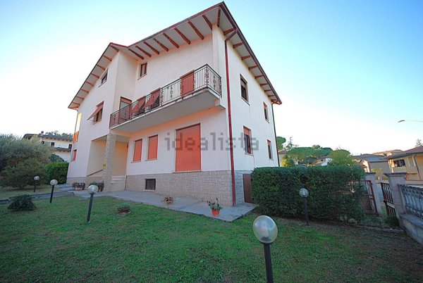 casa indipendente in vendita a Bevagna