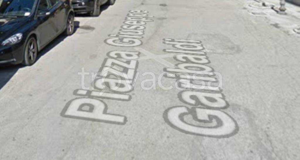 negozio in vendita a Bevagna