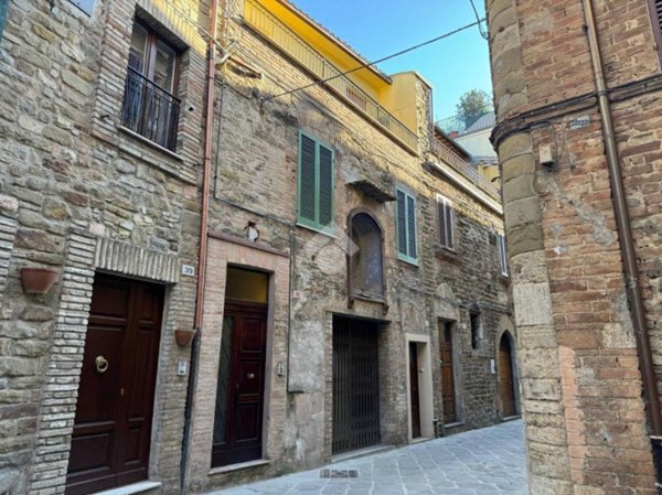 casa indipendente in vendita a Bevagna