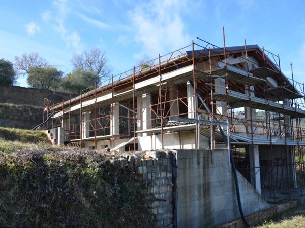 casa indipendente in vendita a Bevagna