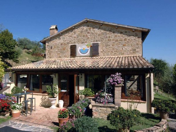 negozio in vendita a Bevagna