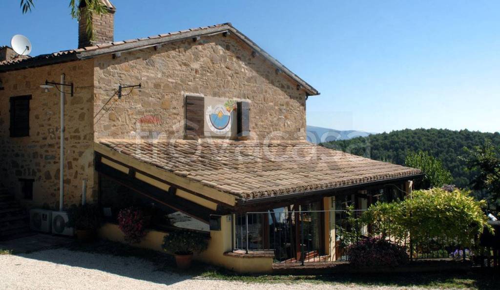 negozio in vendita a Bevagna