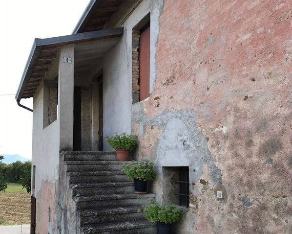 casa indipendente in vendita a Bevagna