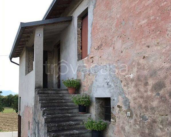 casa indipendente in vendita a Bevagna