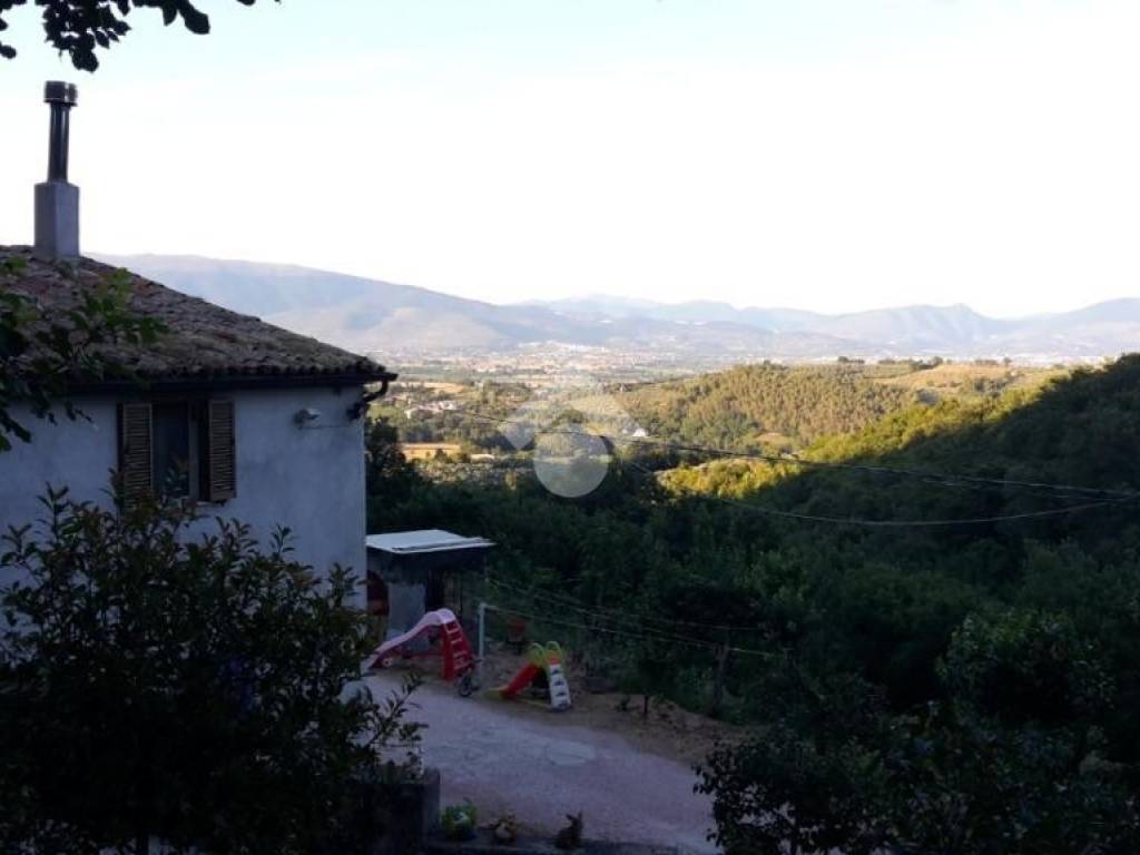 casa indipendente in vendita a Bevagna