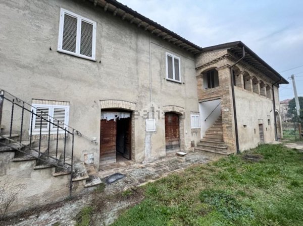 casa indipendente in vendita a Bevagna in zona Cantalupo