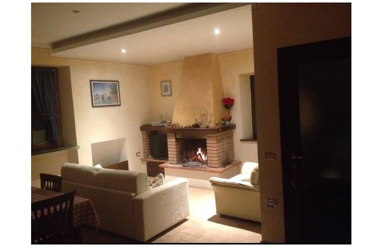 casa indipendente in vendita a Bevagna in zona Torre del Colle