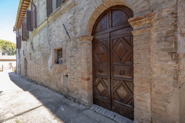 casa indipendente in vendita a Bevagna