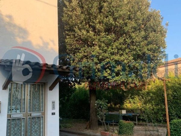 casa indipendente in vendita a Bevagna