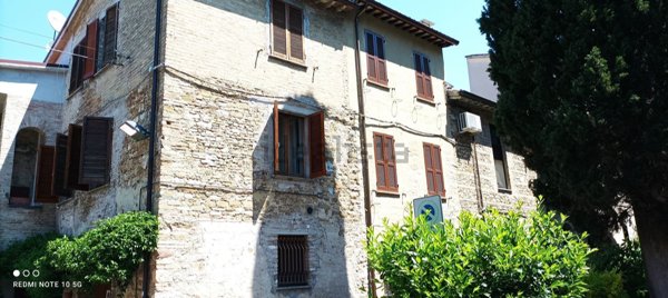 casa semindipendente in vendita a Bevagna