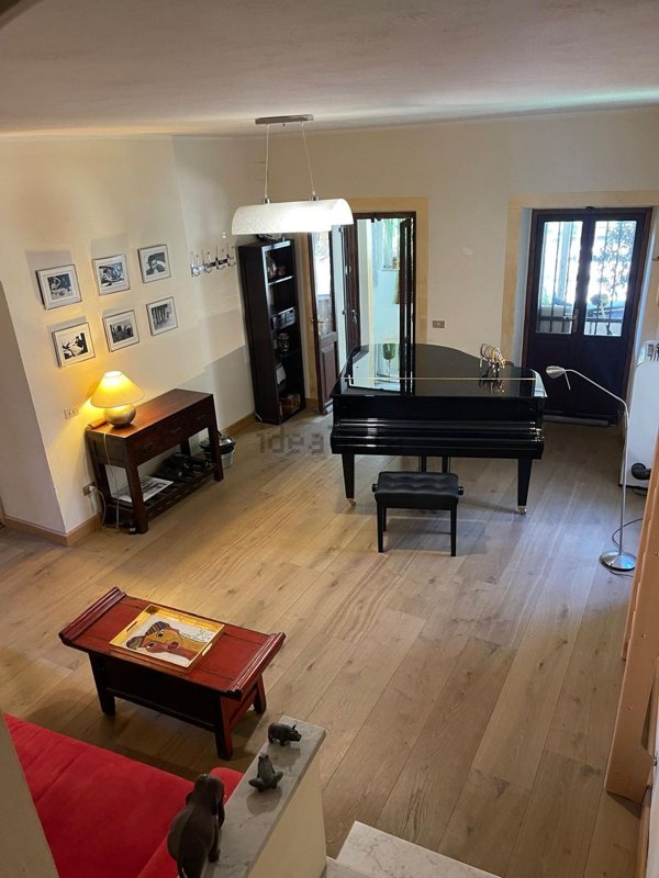 esavano in vendita a Bevagna