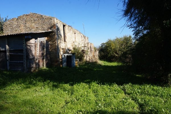 casale in vendita a Bevagna