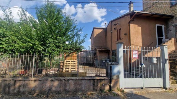 casa indipendente in vendita a Bevagna in zona Cantalupo
