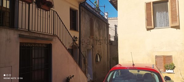 casa indipendente in vendita a Bevagna
