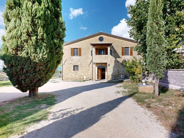 casa indipendente in vendita a Bevagna in zona Cantalupo