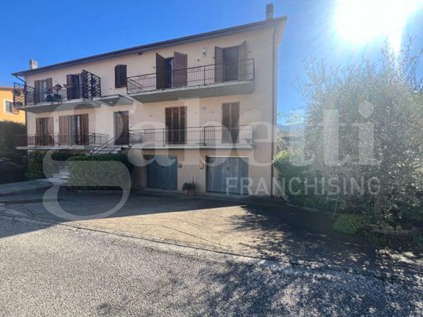 appartamento in vendita a Campello sul Clitunno