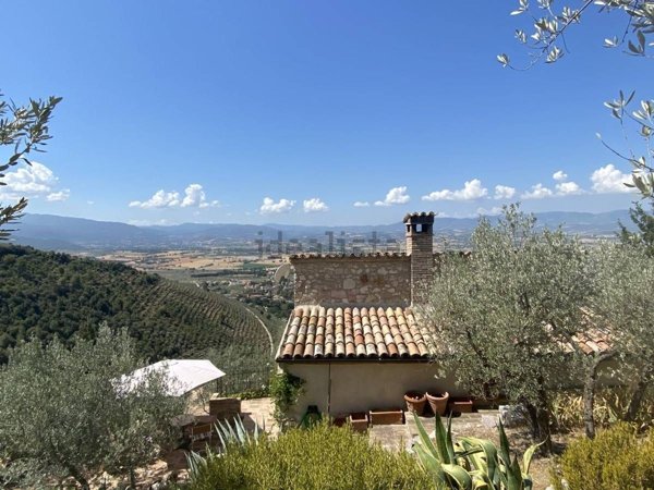 appartamento in vendita a Campello sul Clitunno