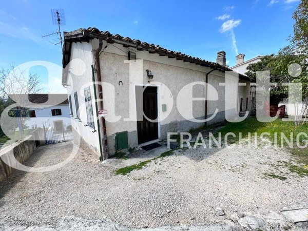 appartamento in vendita a Campello sul Clitunno