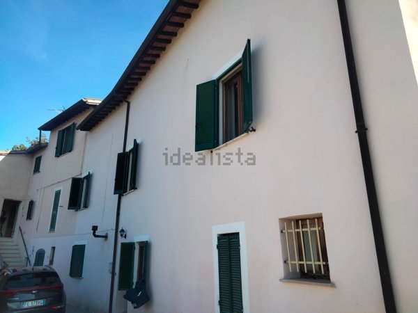 appartamento in vendita a Campello sul Clitunno in zona Pissignano