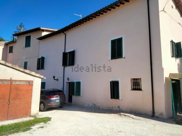 appartamento in vendita a Campello sul Clitunno in zona Pissignano