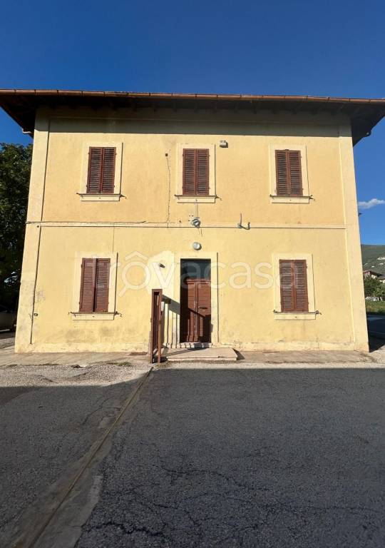 appartamento in vendita a Campello sul Clitunno