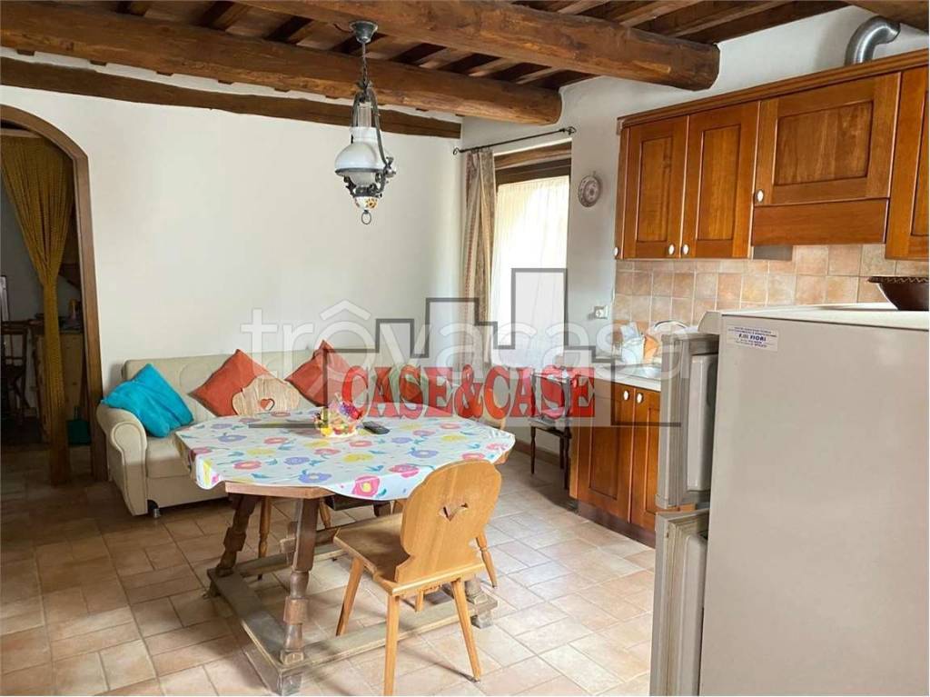 appartamento in vendita a Campello sul Clitunno in zona Pissignano