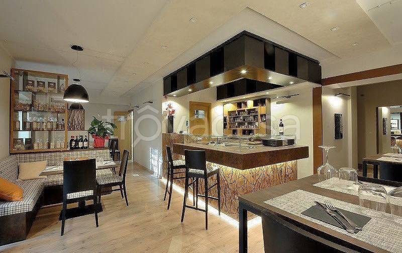 negozio in vendita a Campello sul Clitunno