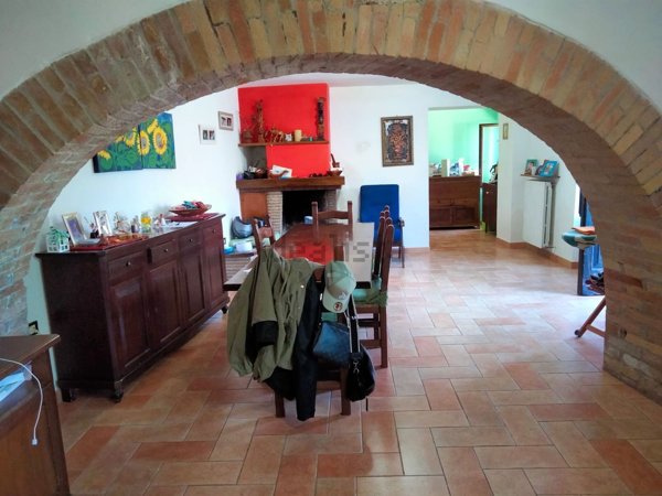 appartamento in vendita a Campello sul Clitunno in zona Pissignano