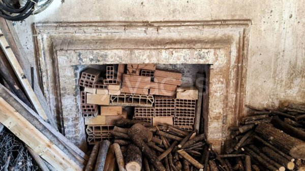 casa indipendente in vendita a Campello sul Clitunno