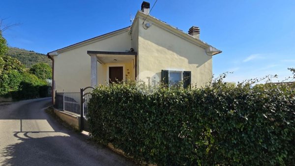 appartamento in vendita a Campello sul Clitunno