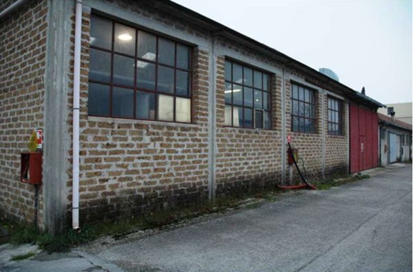 capannone in vendita a Campello sul Clitunno