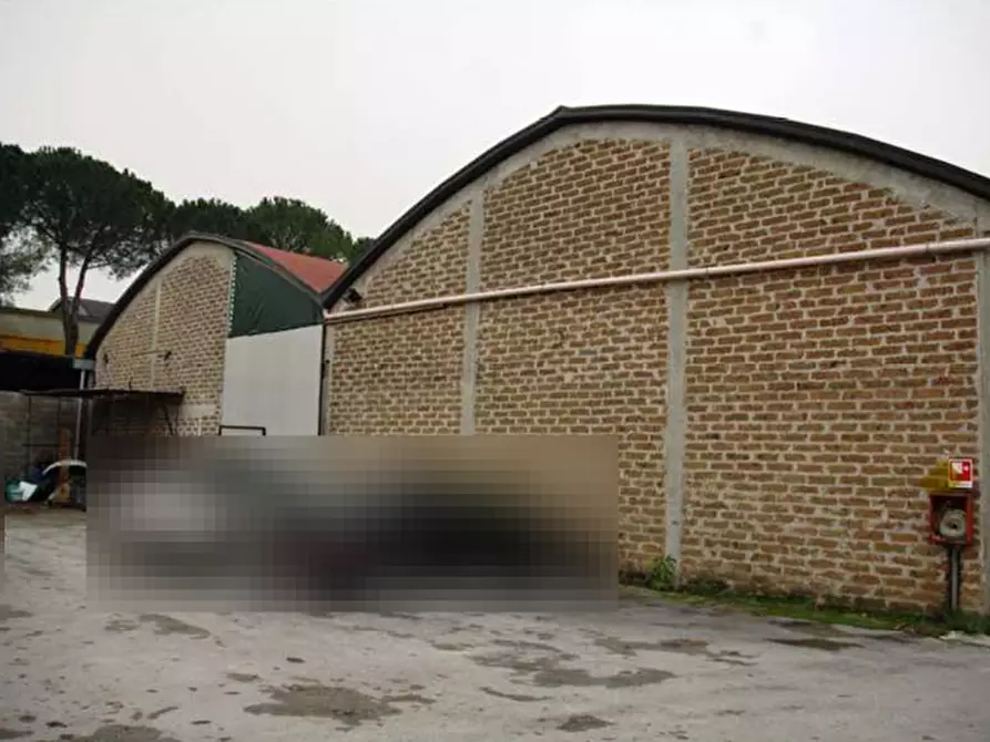 capannone in vendita a Campello sul Clitunno in zona Pissignano