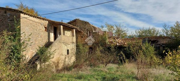 appartamento in vendita a Cannara in zona Collemancio