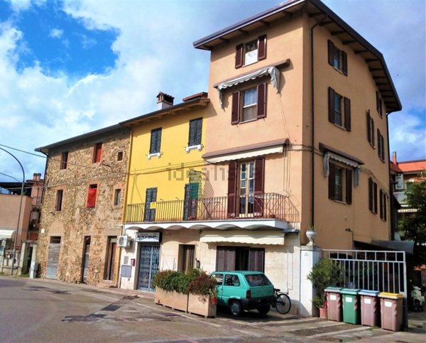 pentavano in vendita a Cannara