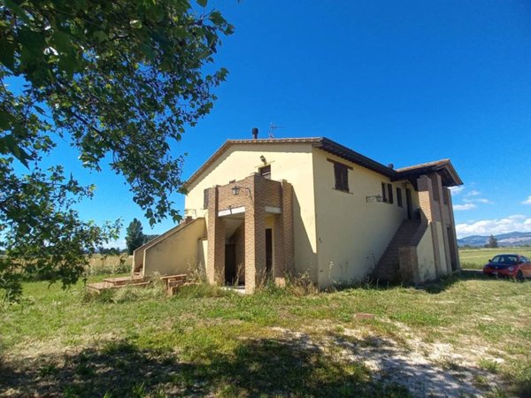 casa indipendente in vendita a Cannara