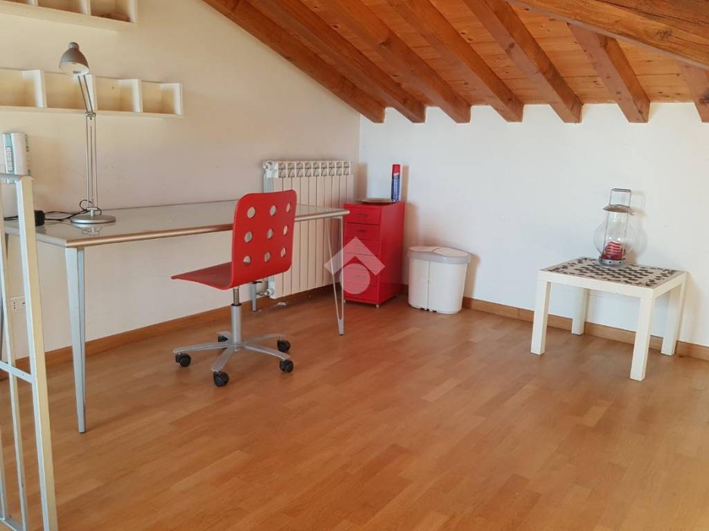 casa indipendente in vendita a Cannara