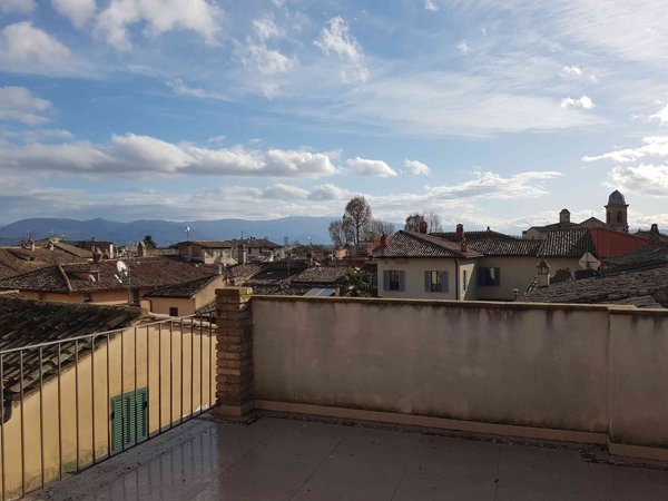 pentavano in vendita a Cannara