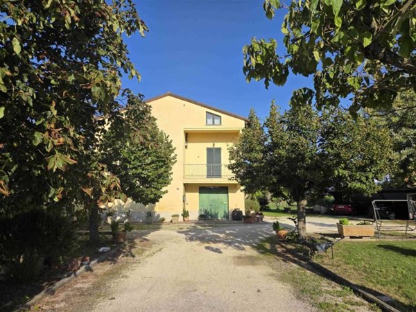 casa indipendente in vendita a Cannara