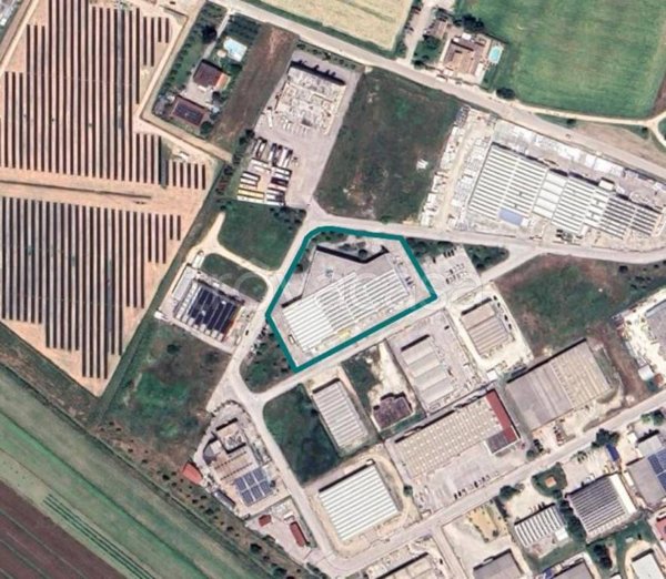 capannone in vendita a Cannara