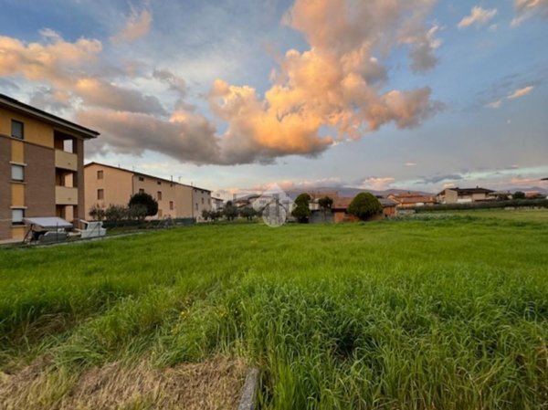 bifamiliare in vendita a Cannara