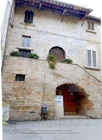 terreno edificabile in vendita a Cannara