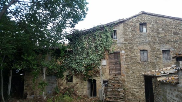 quadrivano in vendita a Cannara in zona Collemancio