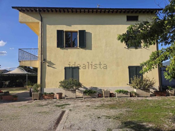 casa indipendente in vendita a Cannara