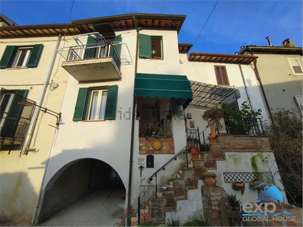 casa indipendente in vendita a Cannara