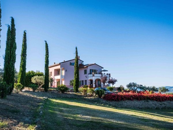 casa indipendente in vendita a Cannara in zona Collemancio