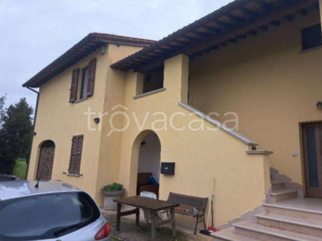 casa indipendente in vendita a Cannara in zona Collemancio