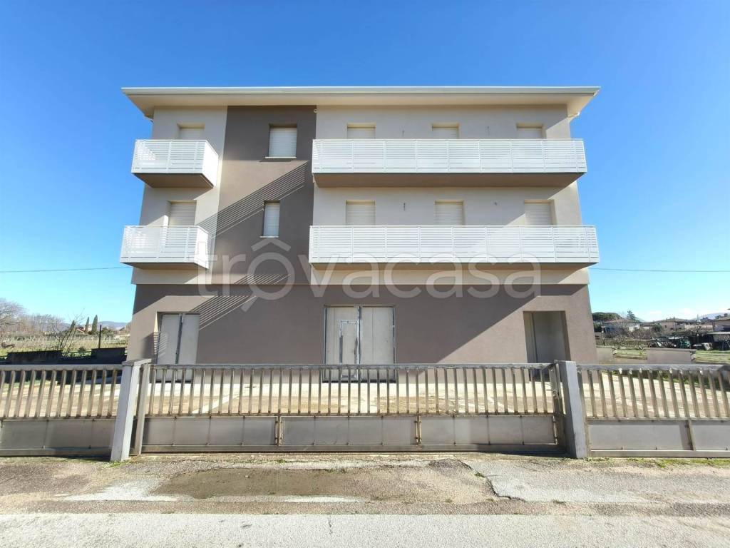 casa indipendente in vendita a Cannara