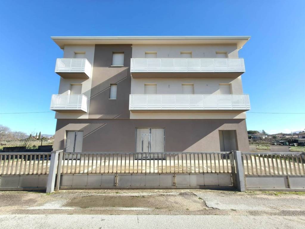 casa indipendente in vendita a Cannara