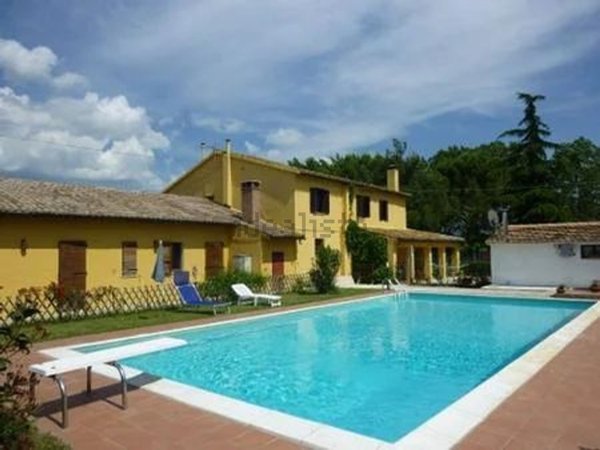 casa indipendente in vendita a Cannara